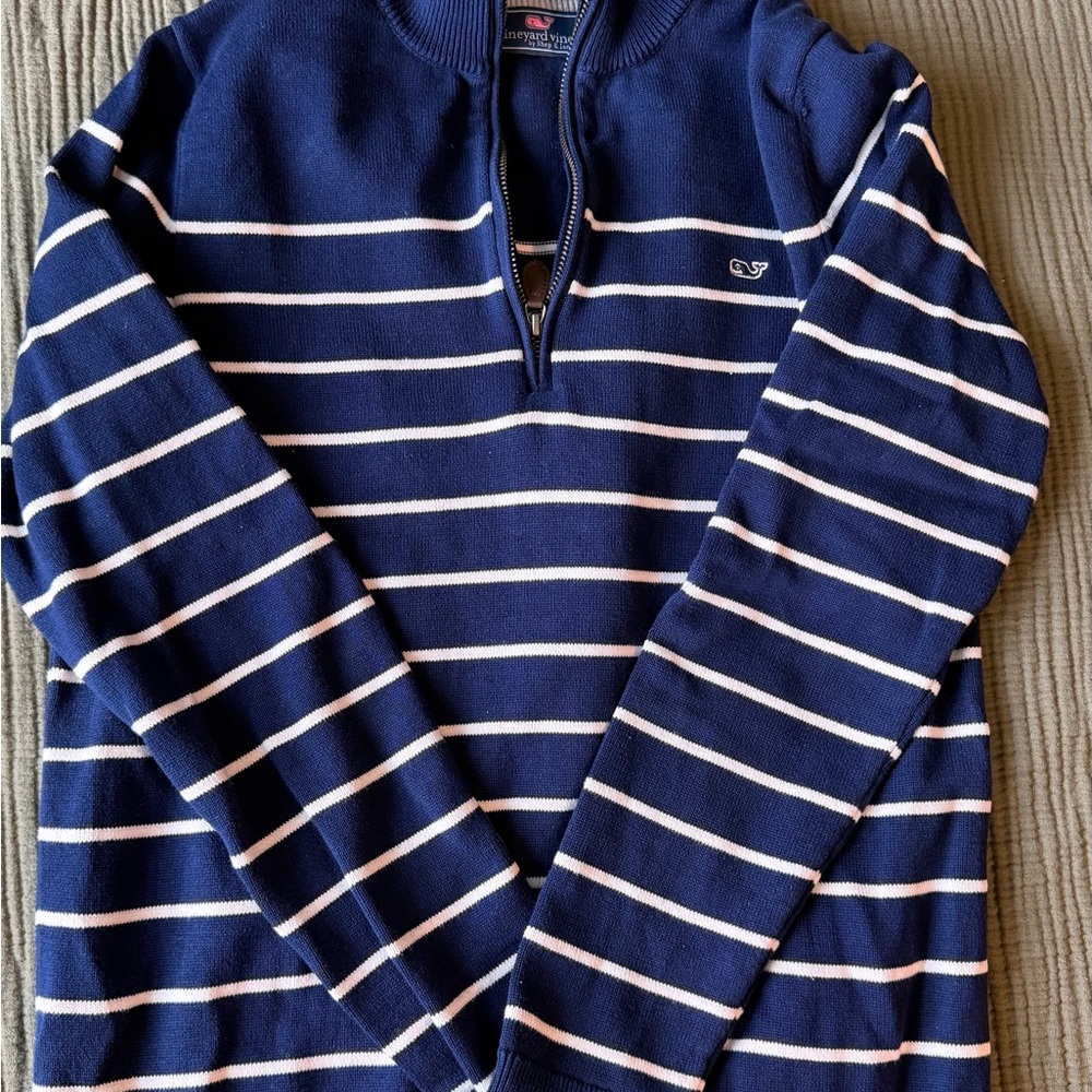 Vineyard Vines Boys XL sweater